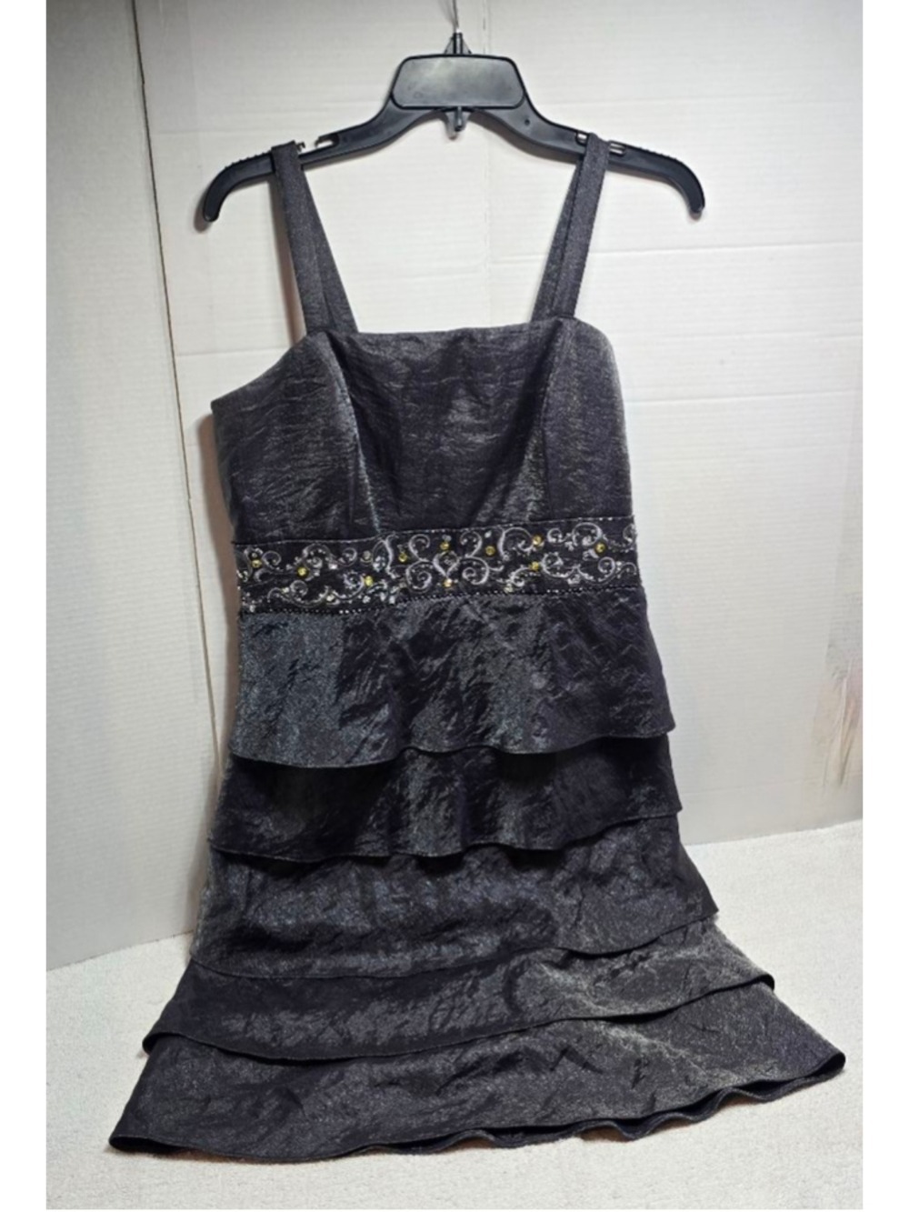 Women's R&M Richards Gray Tiered Dress with Yellow Embellishments, Size 16 - Picture 1 of 13